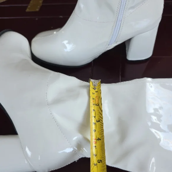 Rubie's White Patent Knee-High Block Heel GoGo Boots - Picture 9 of 11
